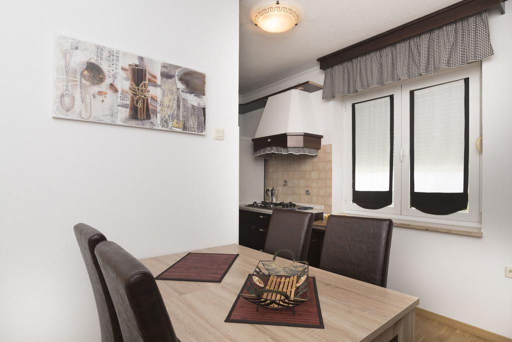 Apartments Tamara أوماغ الغرفة الصورة